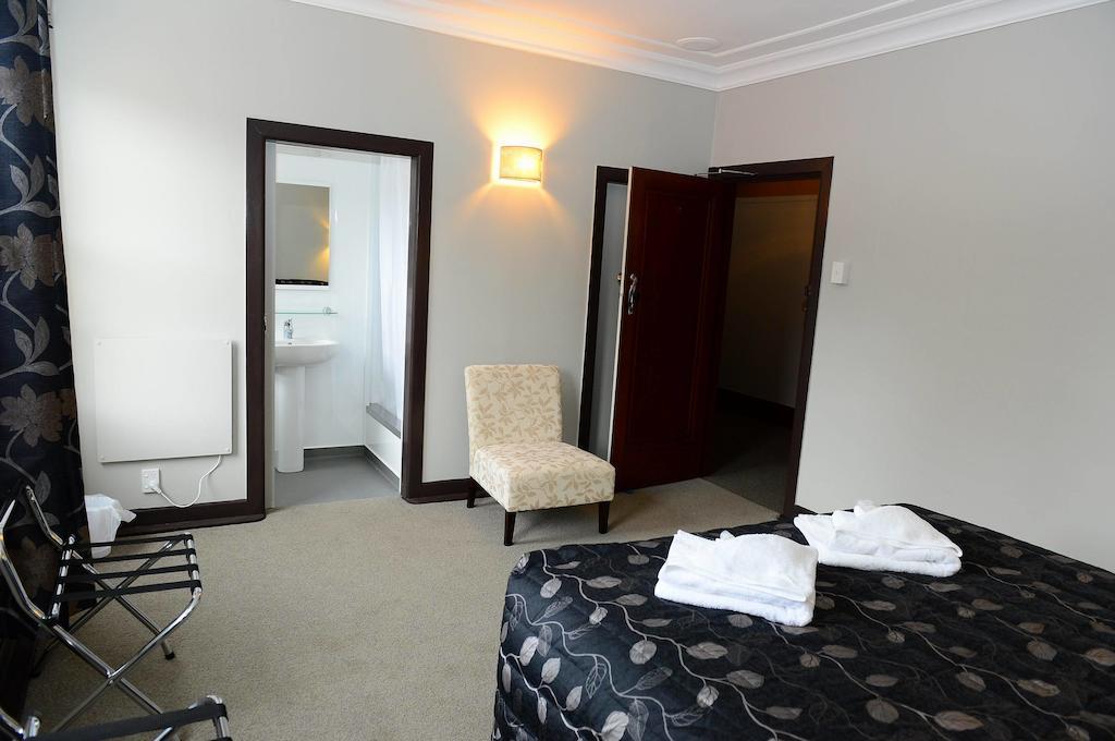 Hotel Imperial Thames Szoba fotó